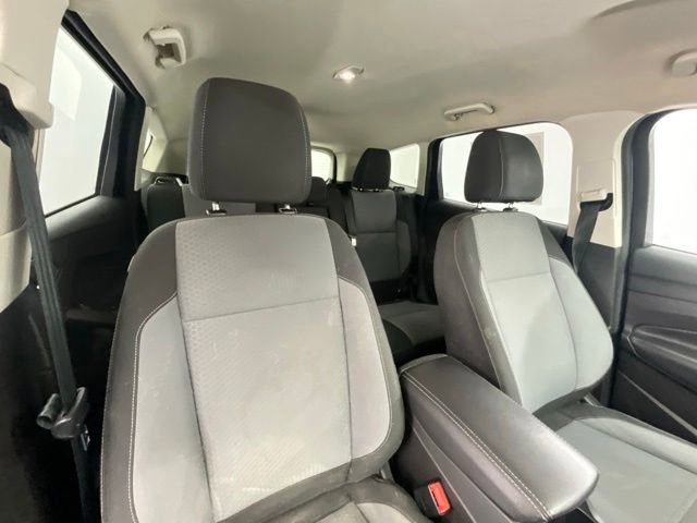 Used 2017 Ford Escape SE w/ SE Cold Weather Package AWD/4WD image 12