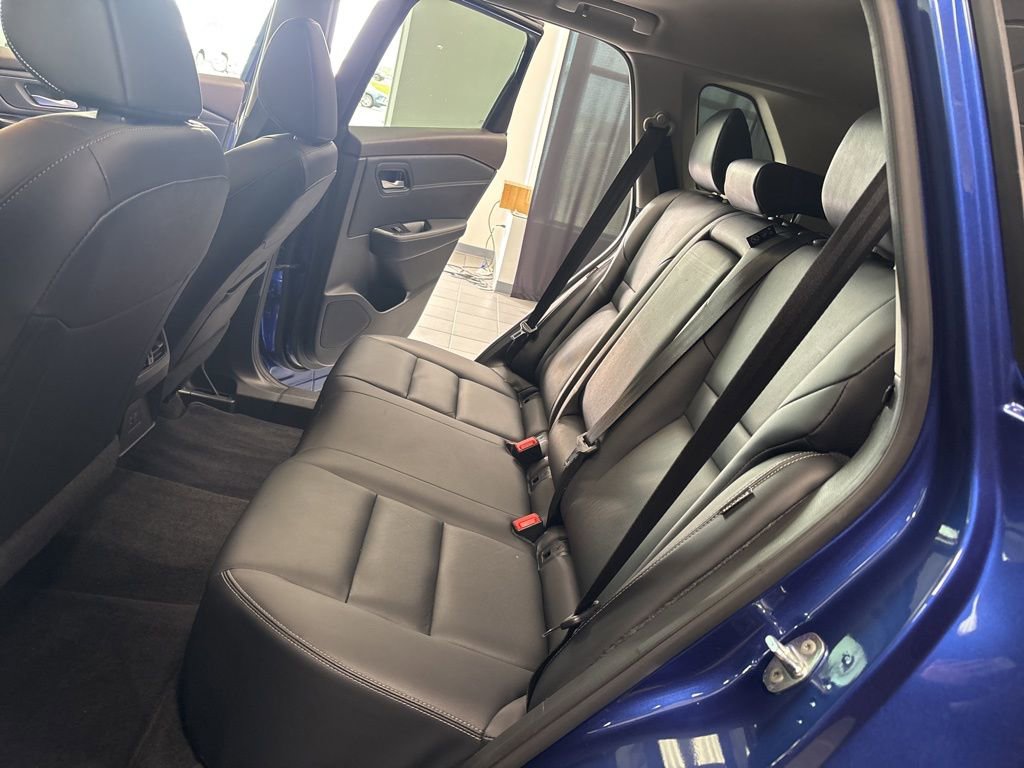 Used 2023 Nissan Rogue SL AWD/4WD image 30
