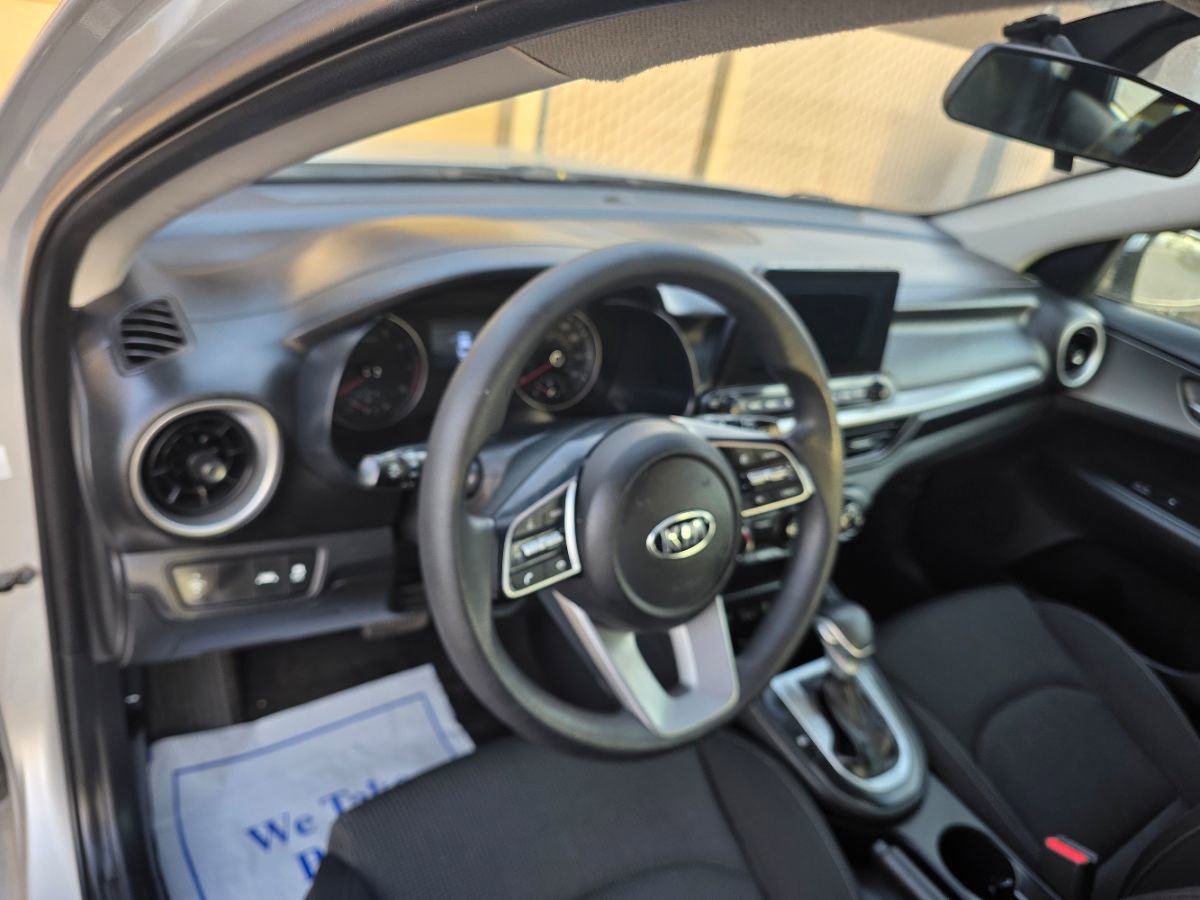 Used 2021 Kia Forte LXS image 11