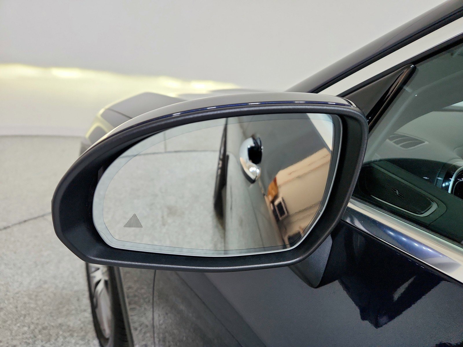 Certified 2024 Mercedes-Benz GLC 300 image 28