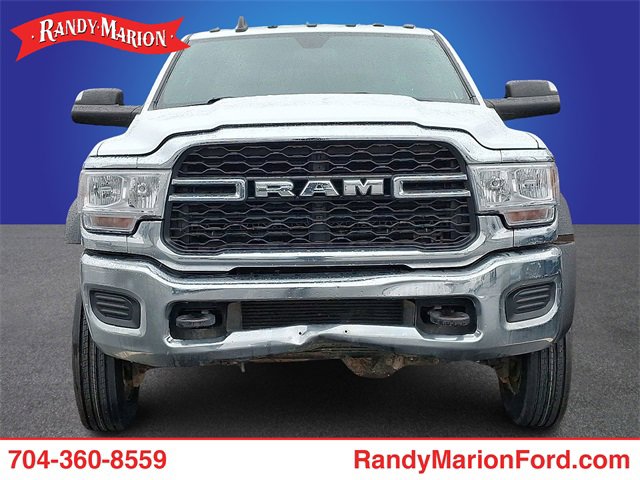 Used 2022 RAM 5500 Tradesman w/ Chrome Appearance Group image 2