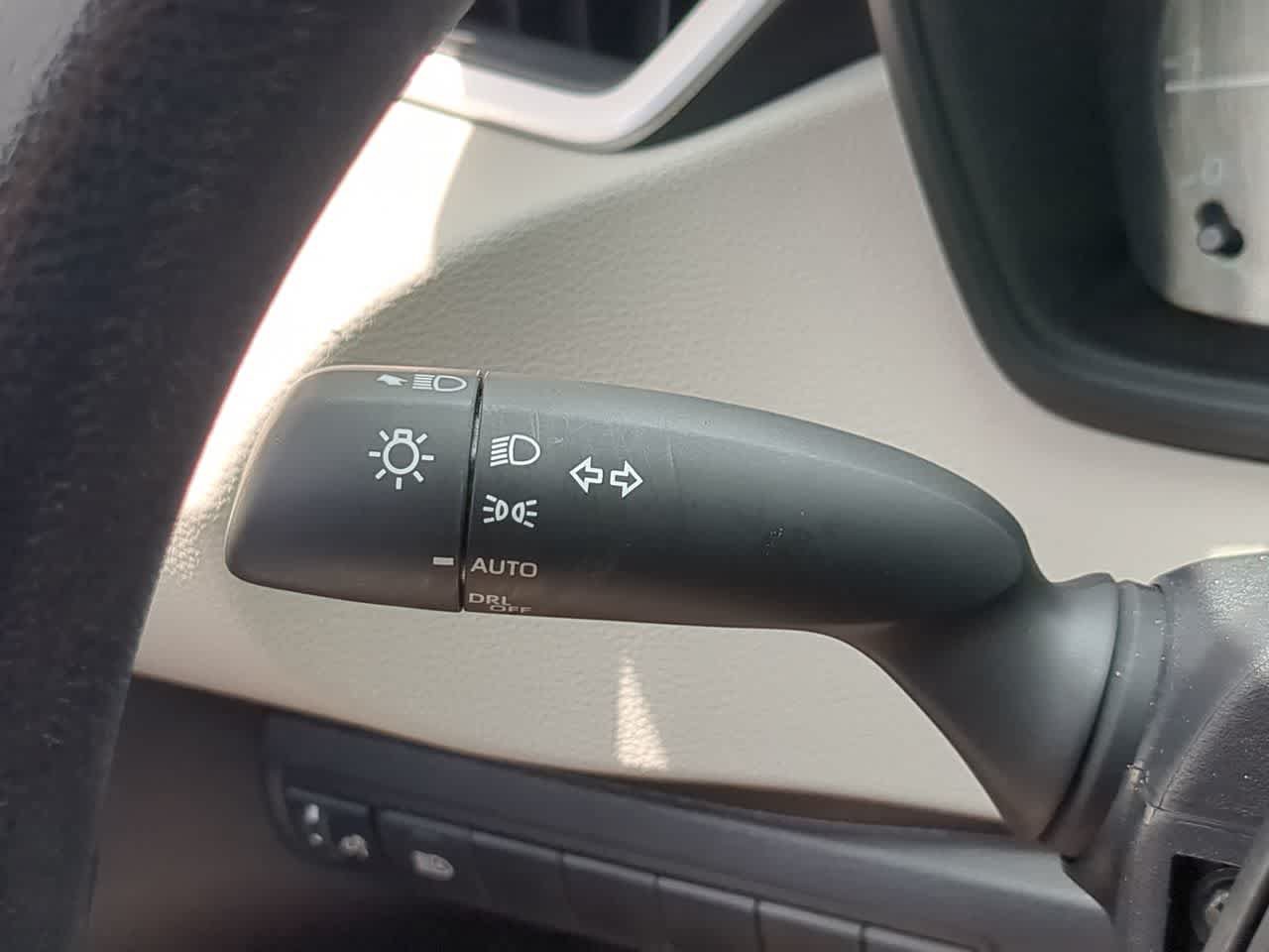 Used 2025 Toyota Corolla LE FWD image 26