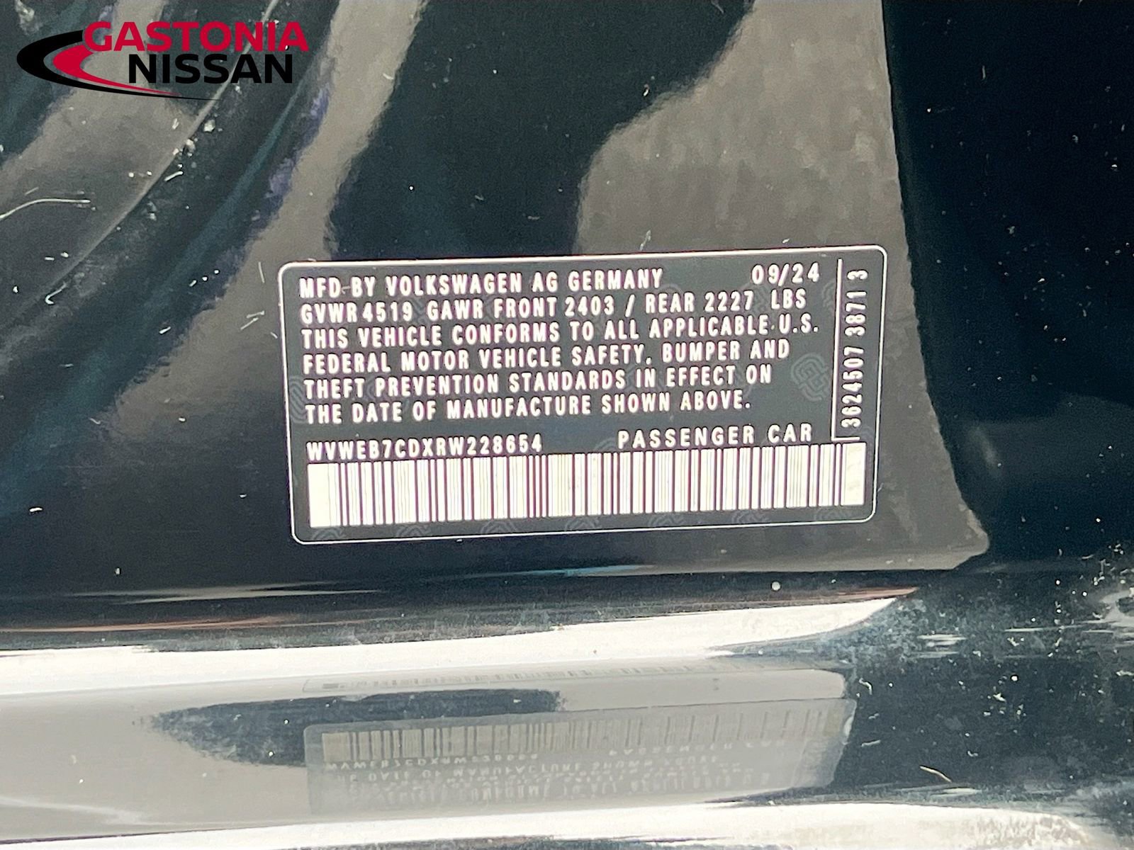 Used 2024 Volkswagen Golf R image 39