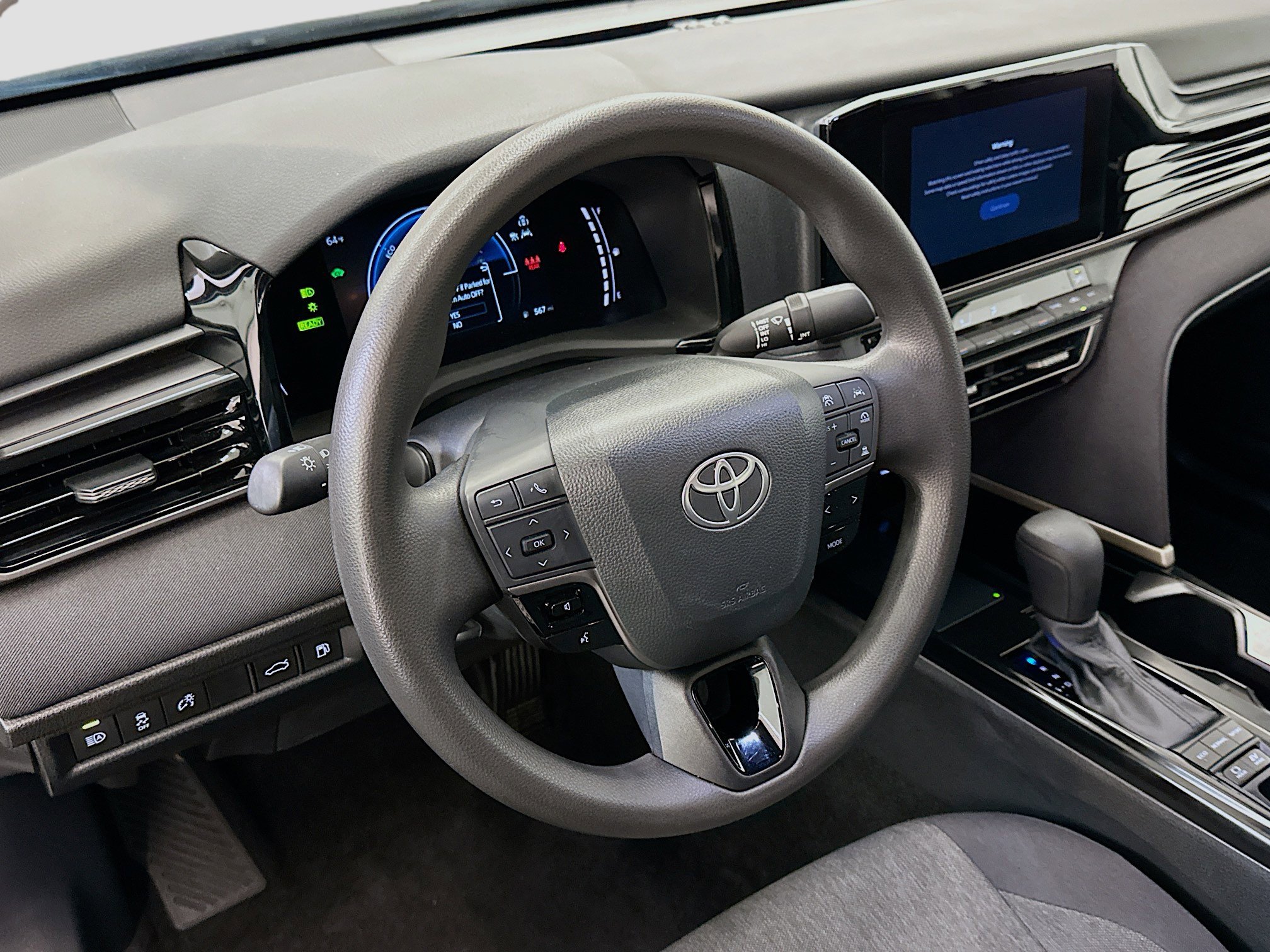 Used 2025 Toyota Camry LE image 18