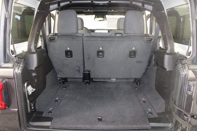 New 2026 Jeep Wrangler Unlimited Rubicon image 17