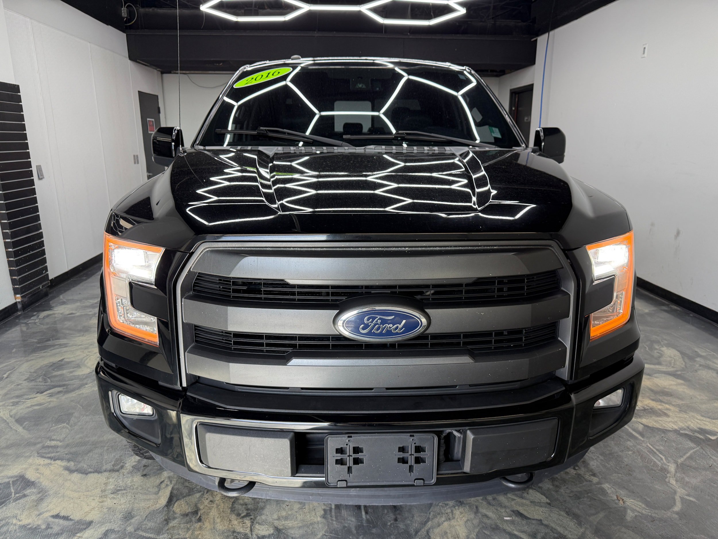 Used 2016 Ford F150 XLT w/ Equipment Group 302A Luxury AWD/4WD image 6