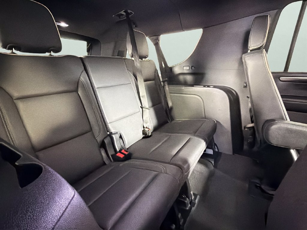 Certified 2025 Chevrolet Suburban Premier AWD/4WD image 32