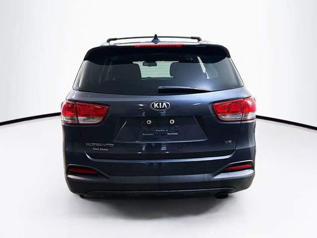 Used 2017 Kia Sorento LX w/ LX V6 Convenience Package image 7