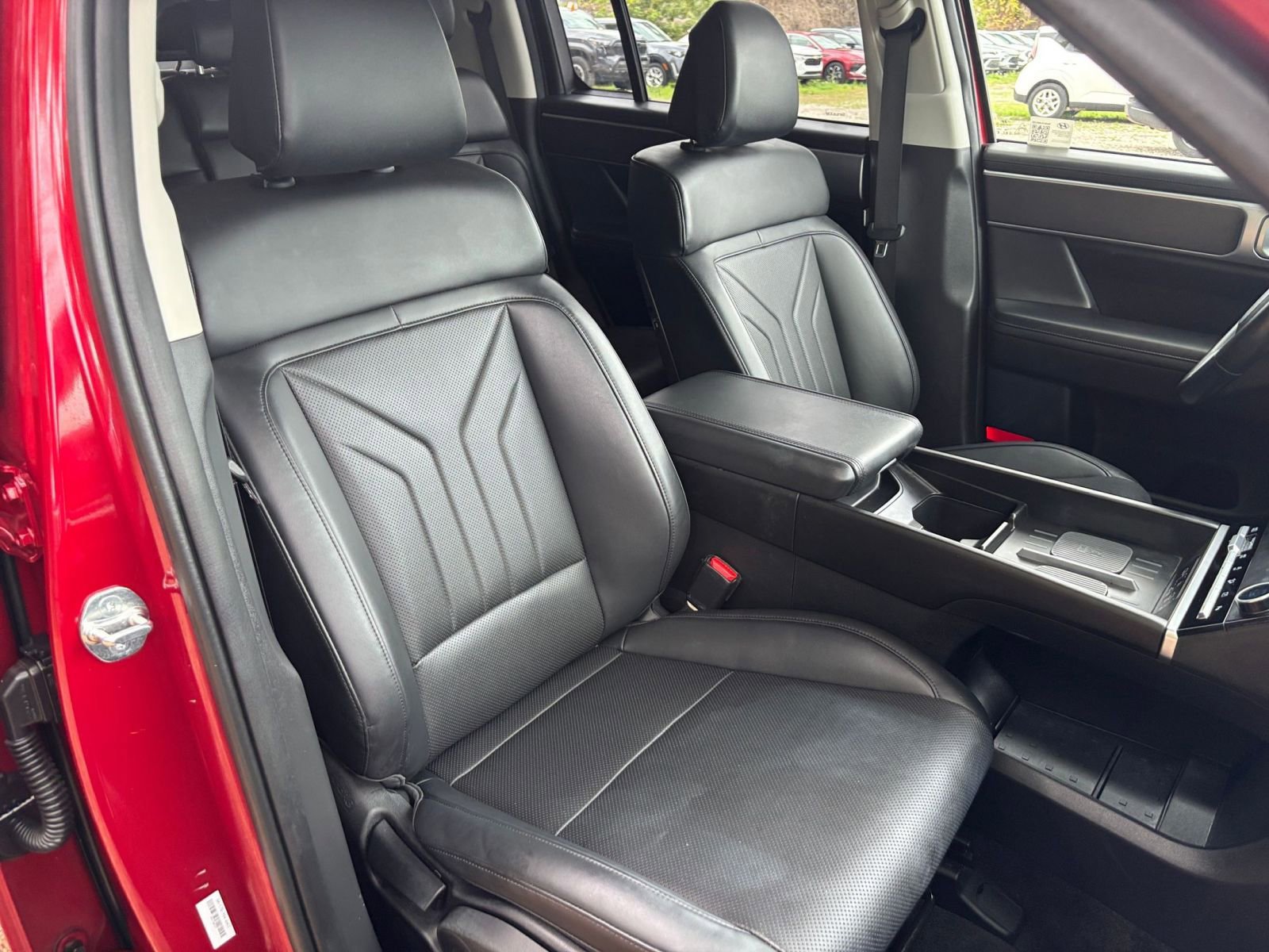 Used 2025 Hyundai Santa Fe SEL AWD/4WD image 40