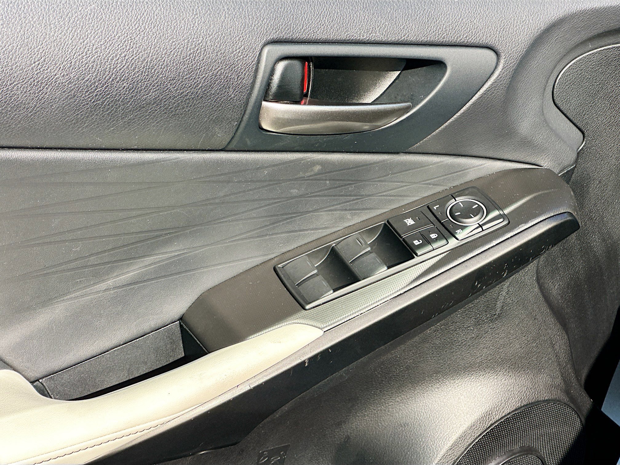 Used 2022 Lexus IS 350 F Sport image 17