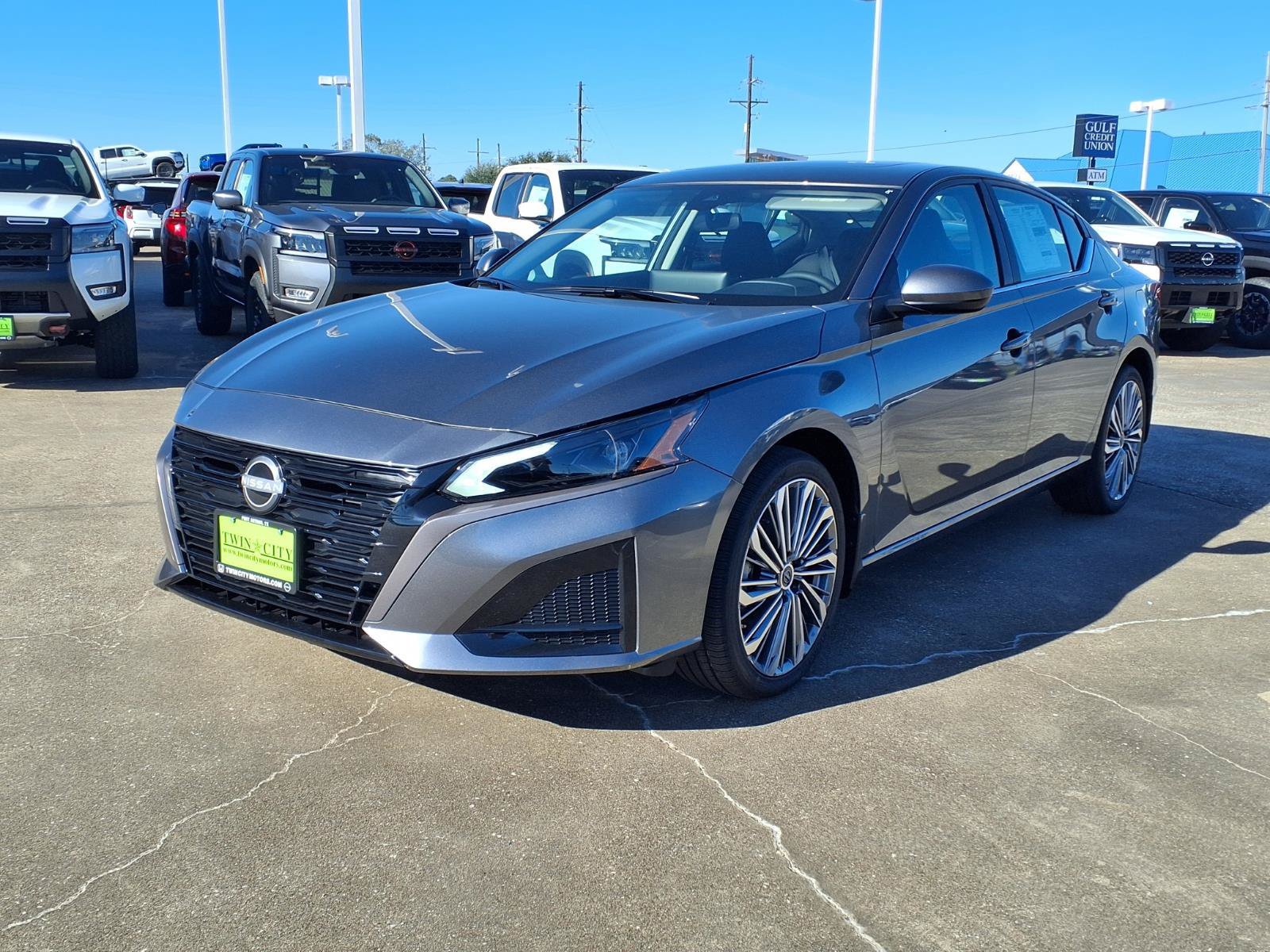 New 2026 Nissan Altima 2.5 SV w/ SV Premium Package AWD/4WD image 3