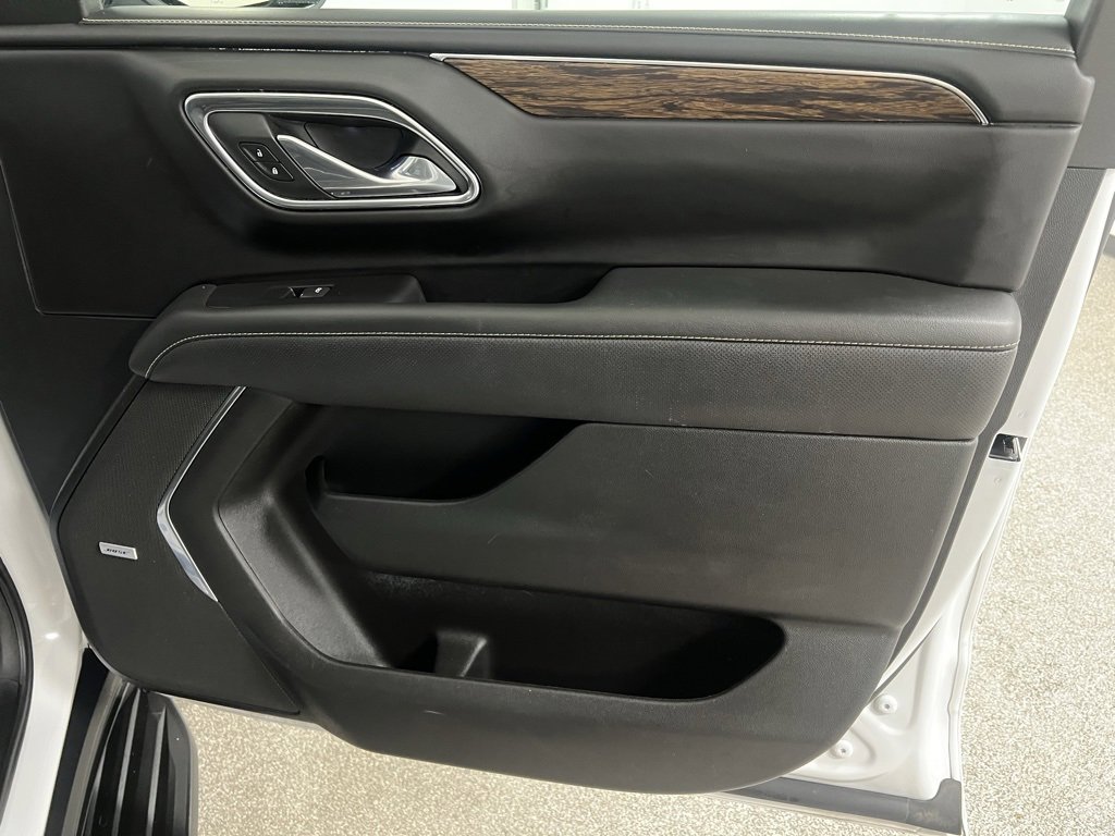 Used 2023 Chevrolet Suburban Premier image 56