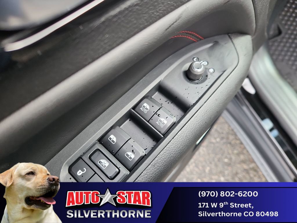 New 2025 Jeep Compass Trailhawk w/ Sun & Sound Group image 11