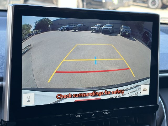 Used 2026 Toyota Corolla Cross XLE w/ Convenience Package FWD image 18