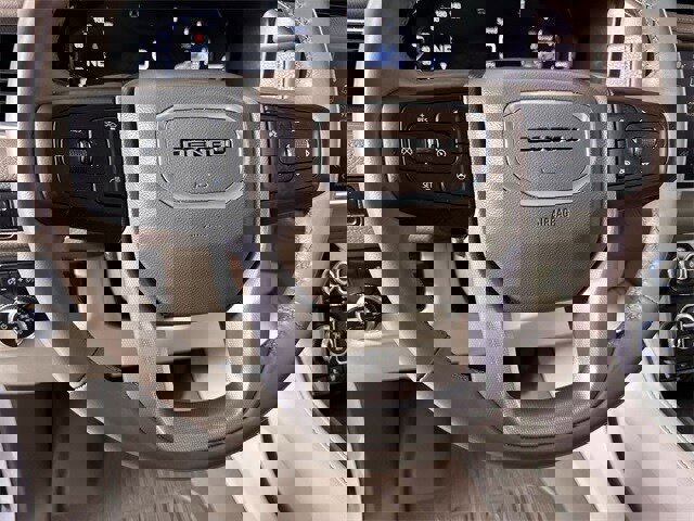 Used 2024 GMC Yukon XL Denali w/ Max Trailering Package image 11