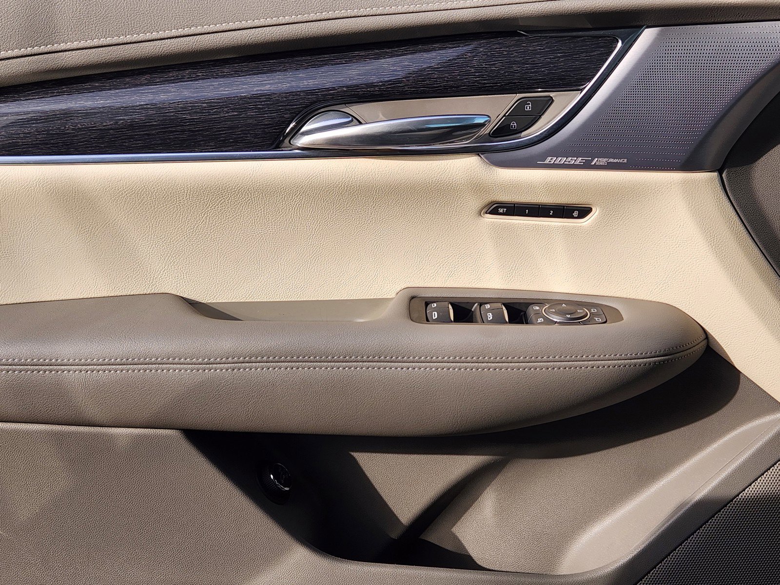 Certified 2023 Cadillac XT6 Premium Luxury w/ Technology Package image 22