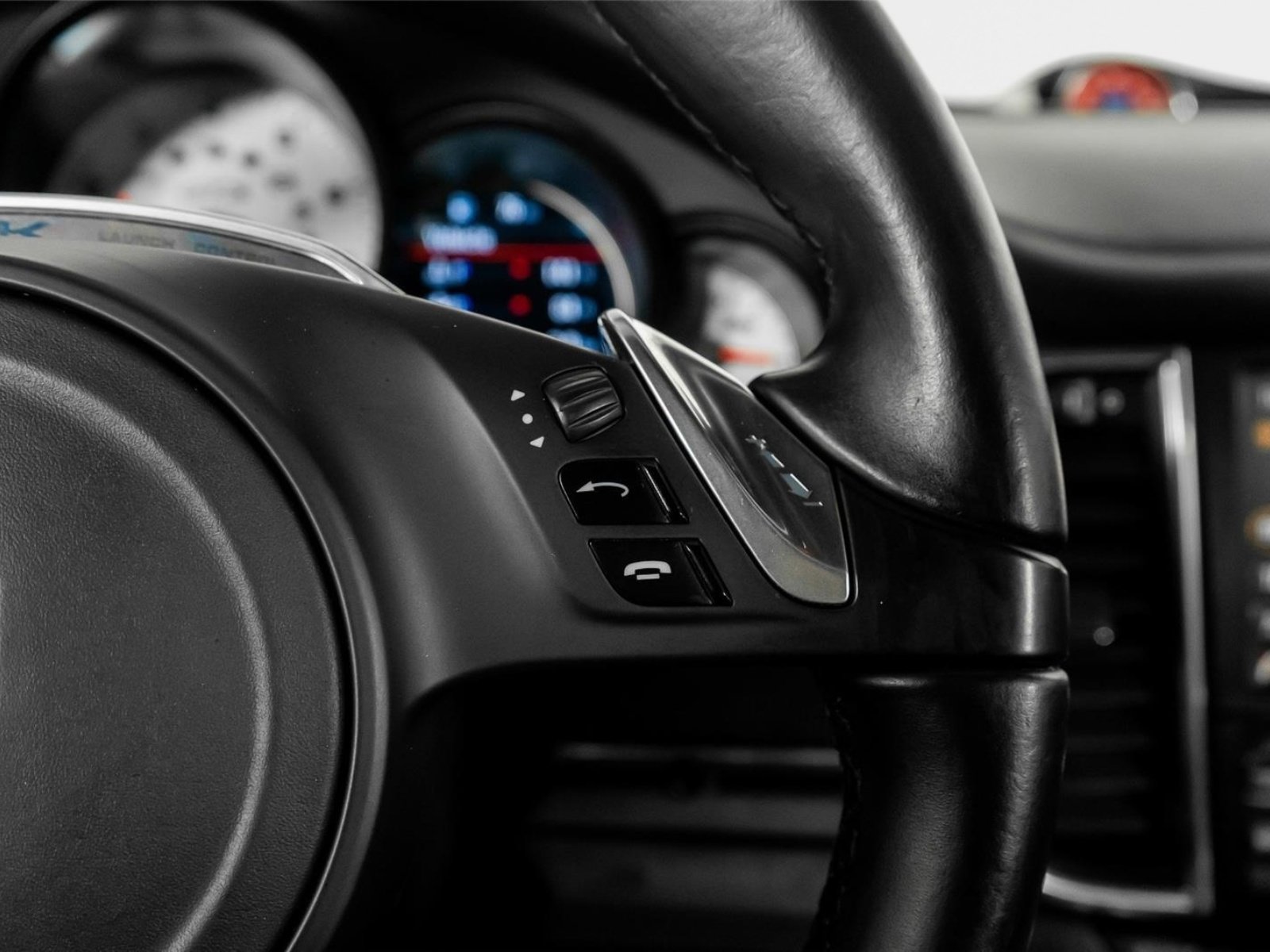 Used 2014 Porsche Panamera GTS image 47