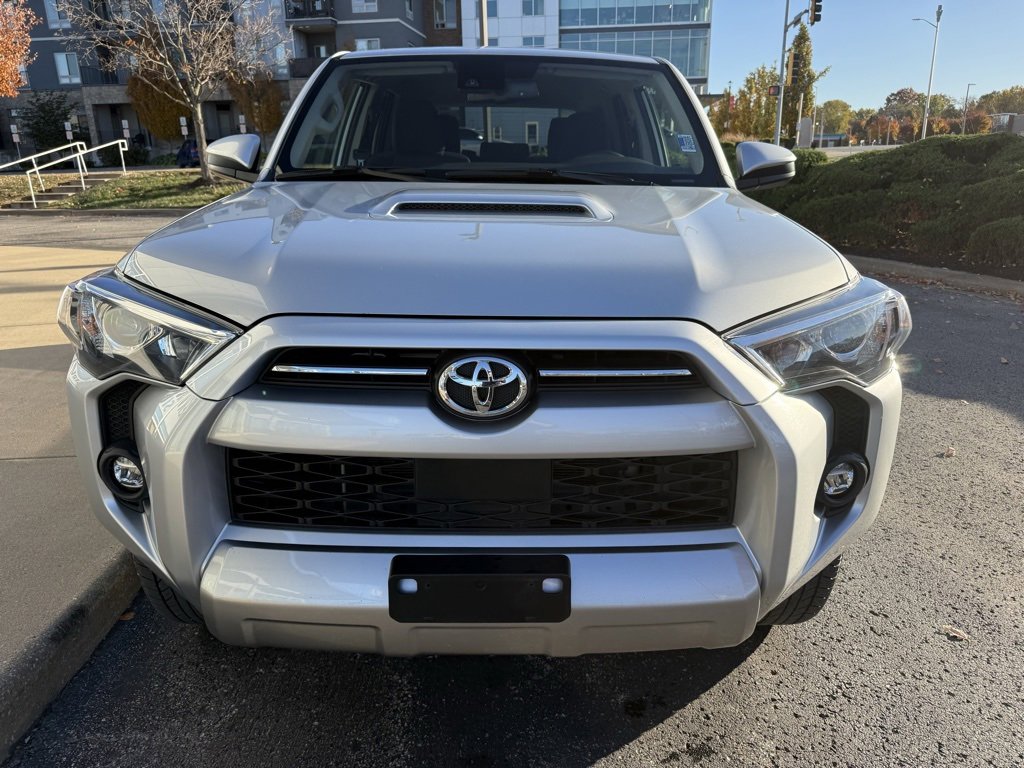 Used 2024 Toyota 4Runner TRD Off-Road image 9