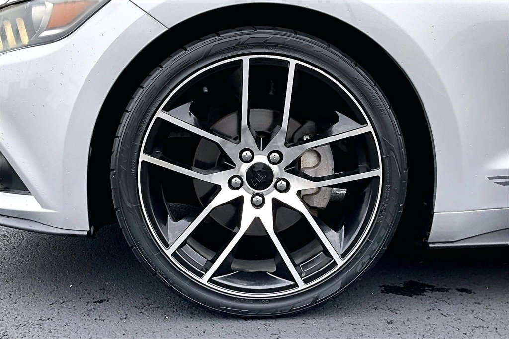 Used 2016 Ford Mustang Premium w/ Equipment Group 201A RWD image 8