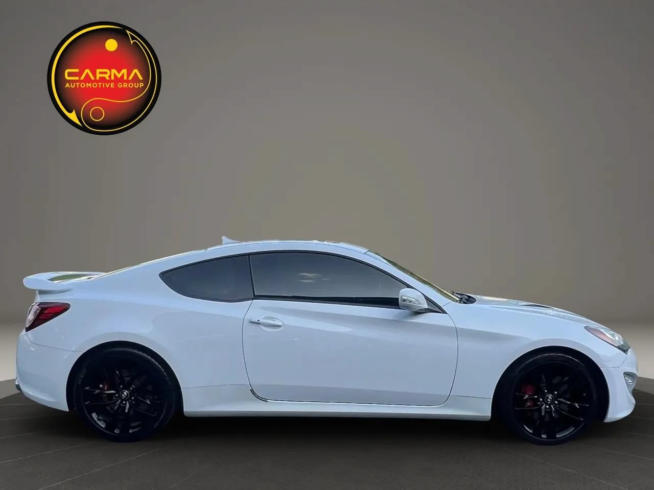 Used 2016 Hyundai Genesis Coupe 3.8 RWD image 7
