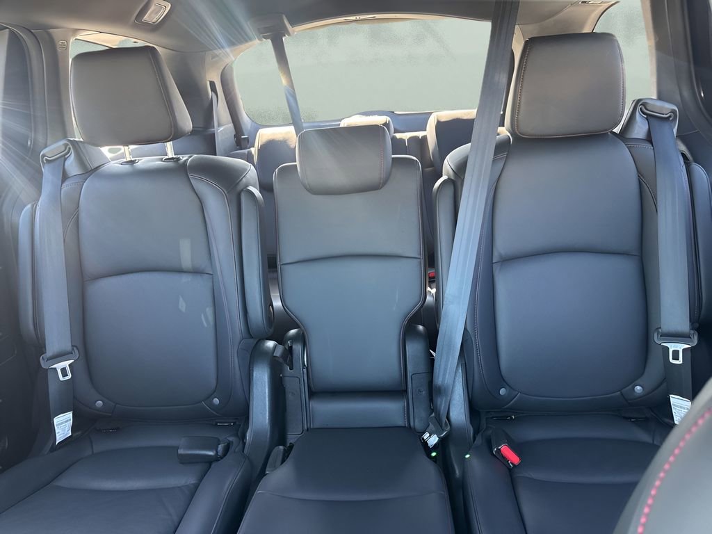 Used 2025 Honda Odyssey Sport-L image 13