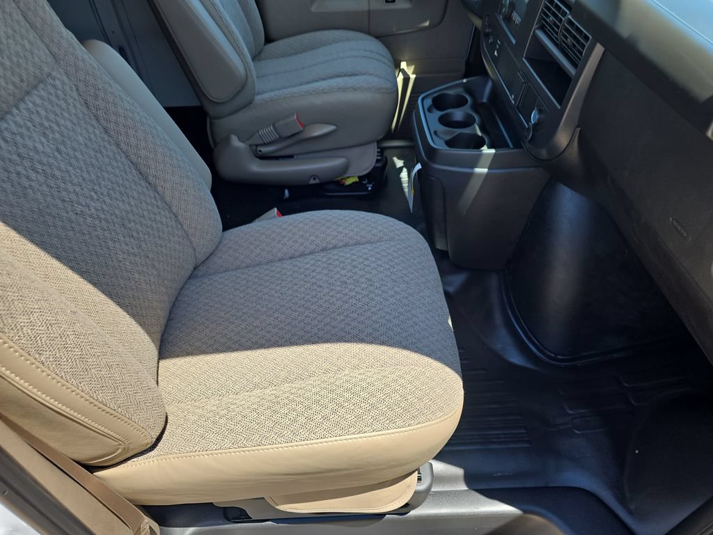 New 2026 GMC Savana 2500 w/ Driver Convenience Package RWD image 10
