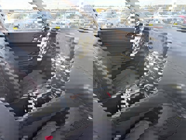 New 2026 Nissan Pathfinder Platinum image 18