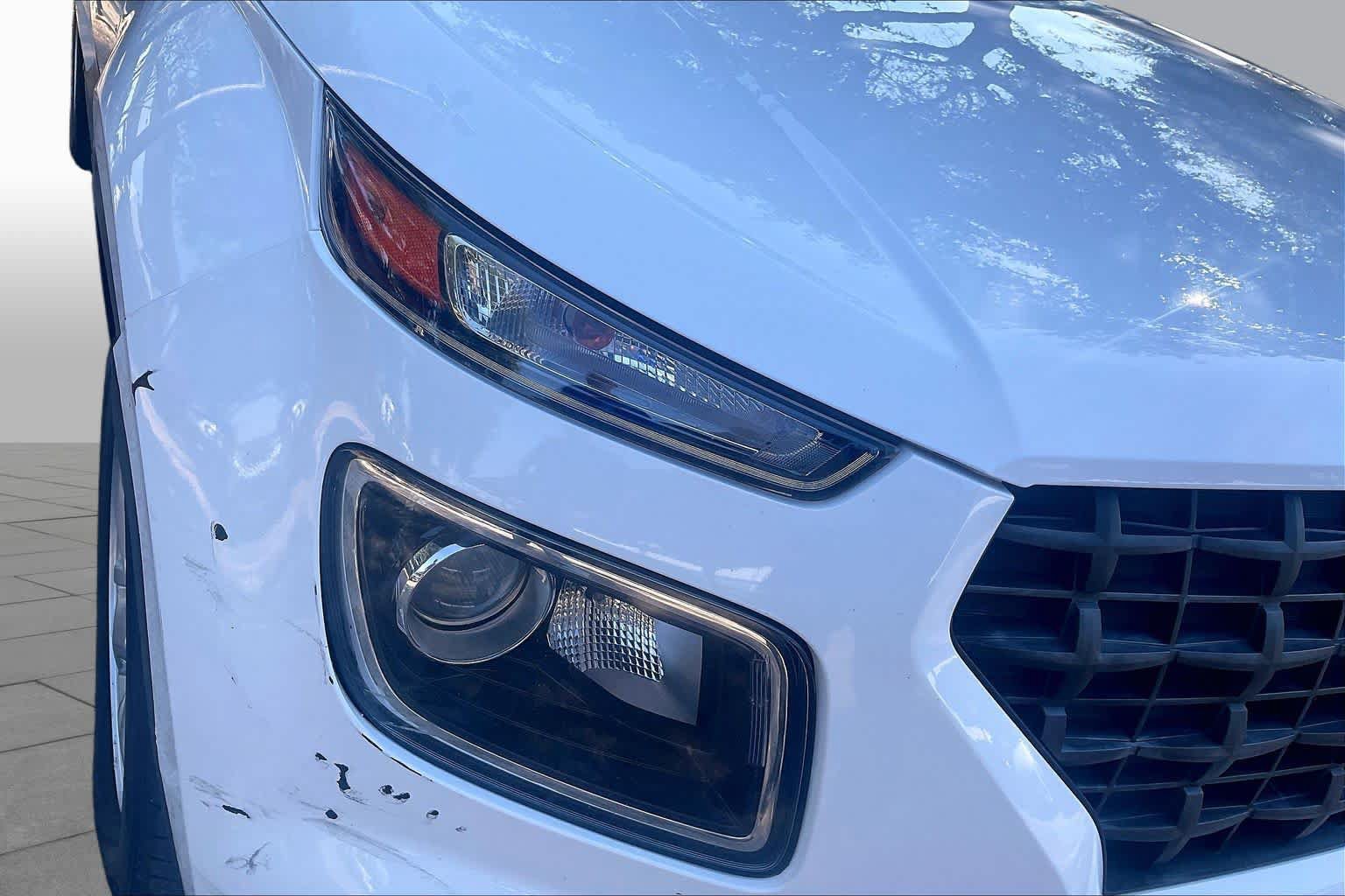 Used 2021 Hyundai Venue SE FWD image 26