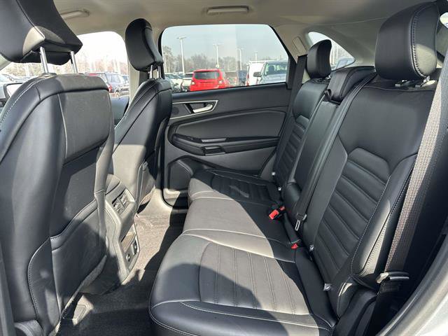 Used 2024 Ford Edge SEL w/ Convenience Package image 12