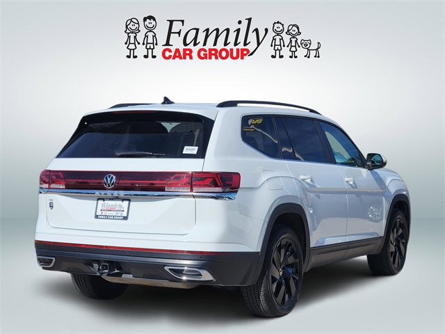 Used 2024 Volkswagen Atlas SE w/ Panoramic Sunroof Package image 8