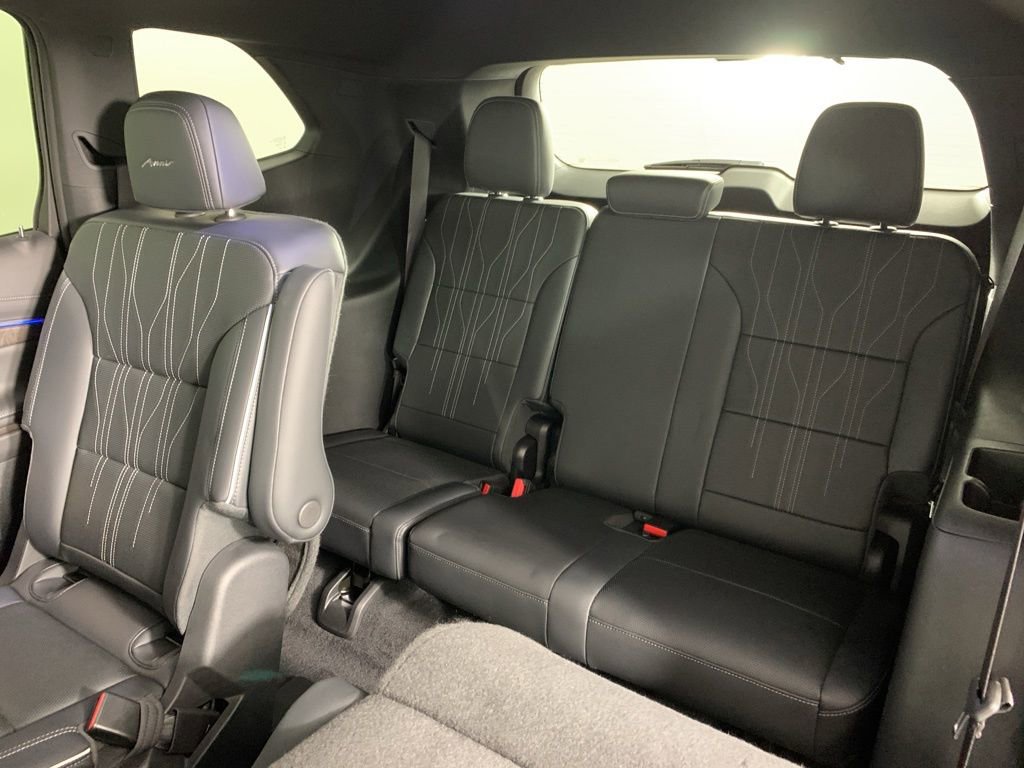 Used 2025 Buick Enclave Avenir w/ Super Cruise Package AWD/4WD image 33
