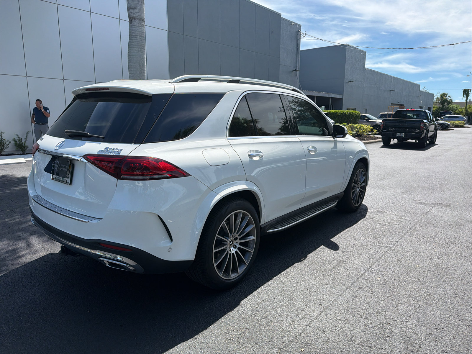 Used 2021 Mercedes-Benz GLE 350 4MATIC image 7