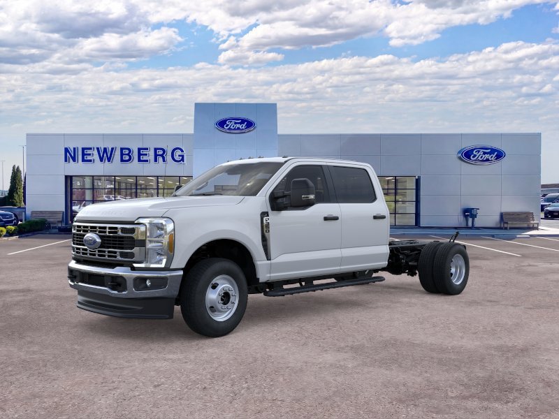 New 2026 Ford F350 XL w/ XL Chrome Package AWD/4WD image 3