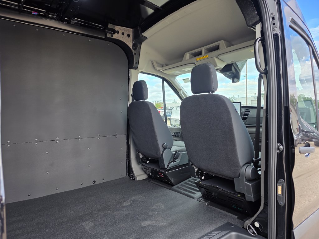 New 2026 Ford Transit 250 148 Medium Roof w/ Load Area Protection Package RWD image 23