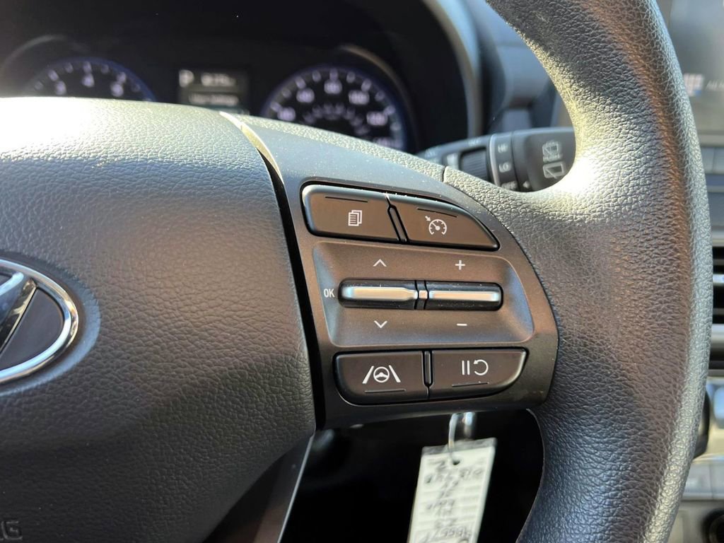 Certified 2023 Hyundai Kona SE image 23