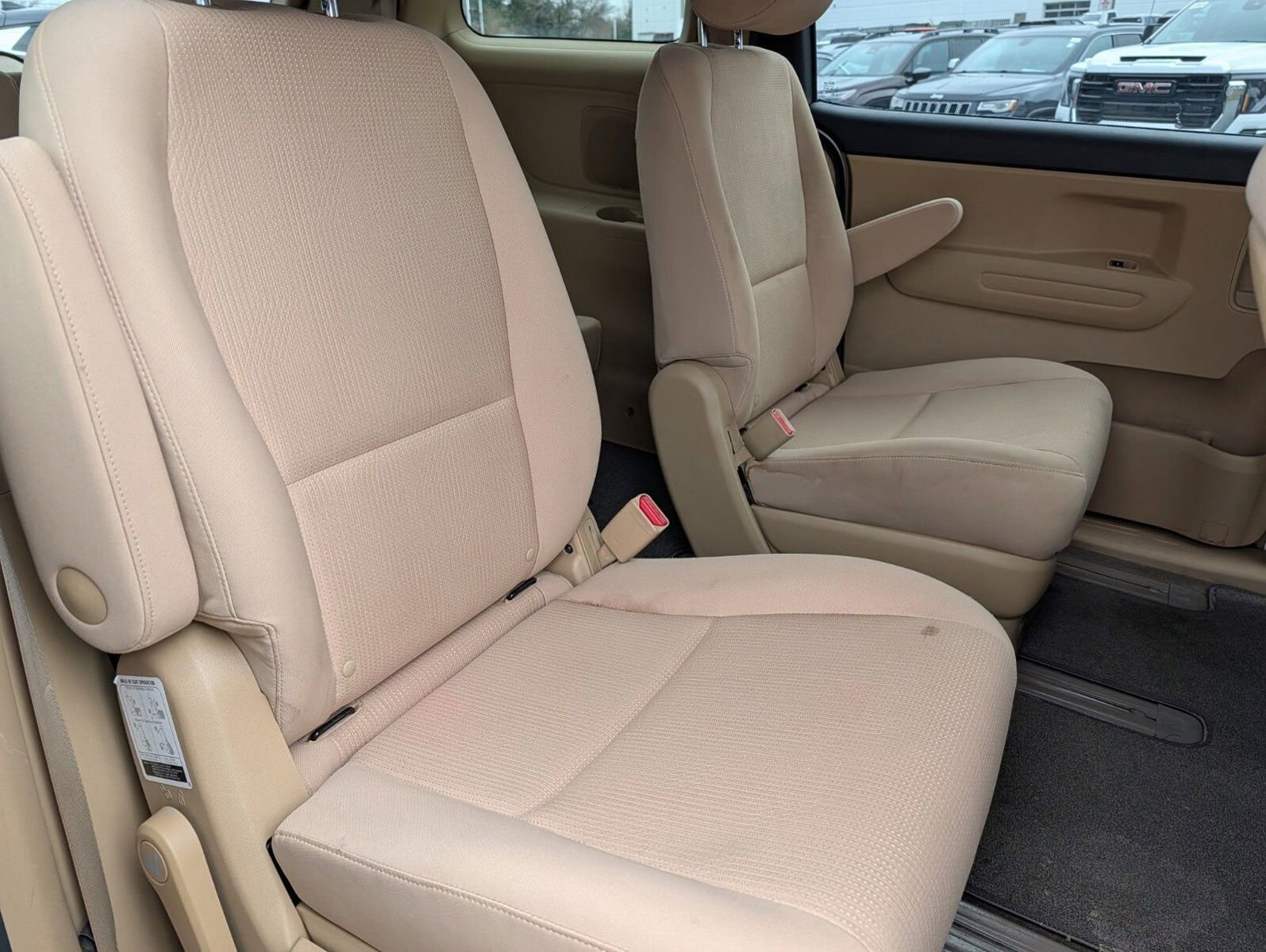 Used 2019 Kia Sedona LX image 20