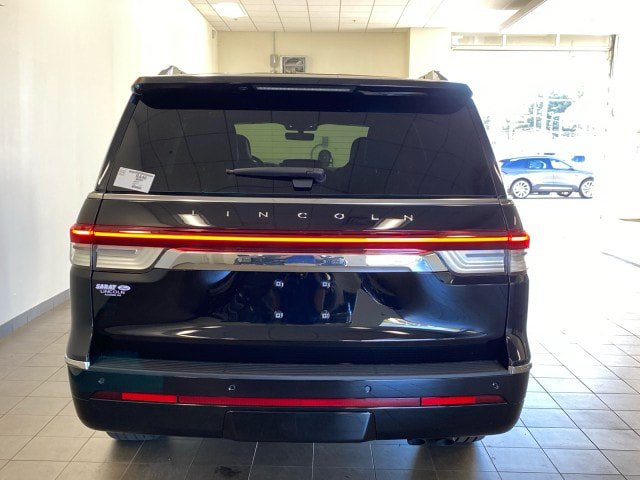 New 2024 Lincoln Navigator Reserve AWD/4WD image 6