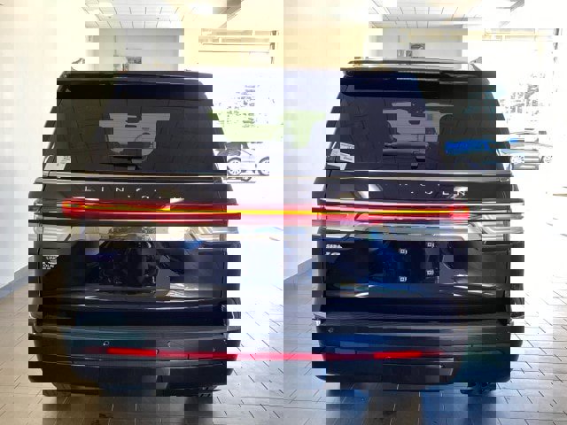 New 2024 Lincoln Navigator Reserve image 6