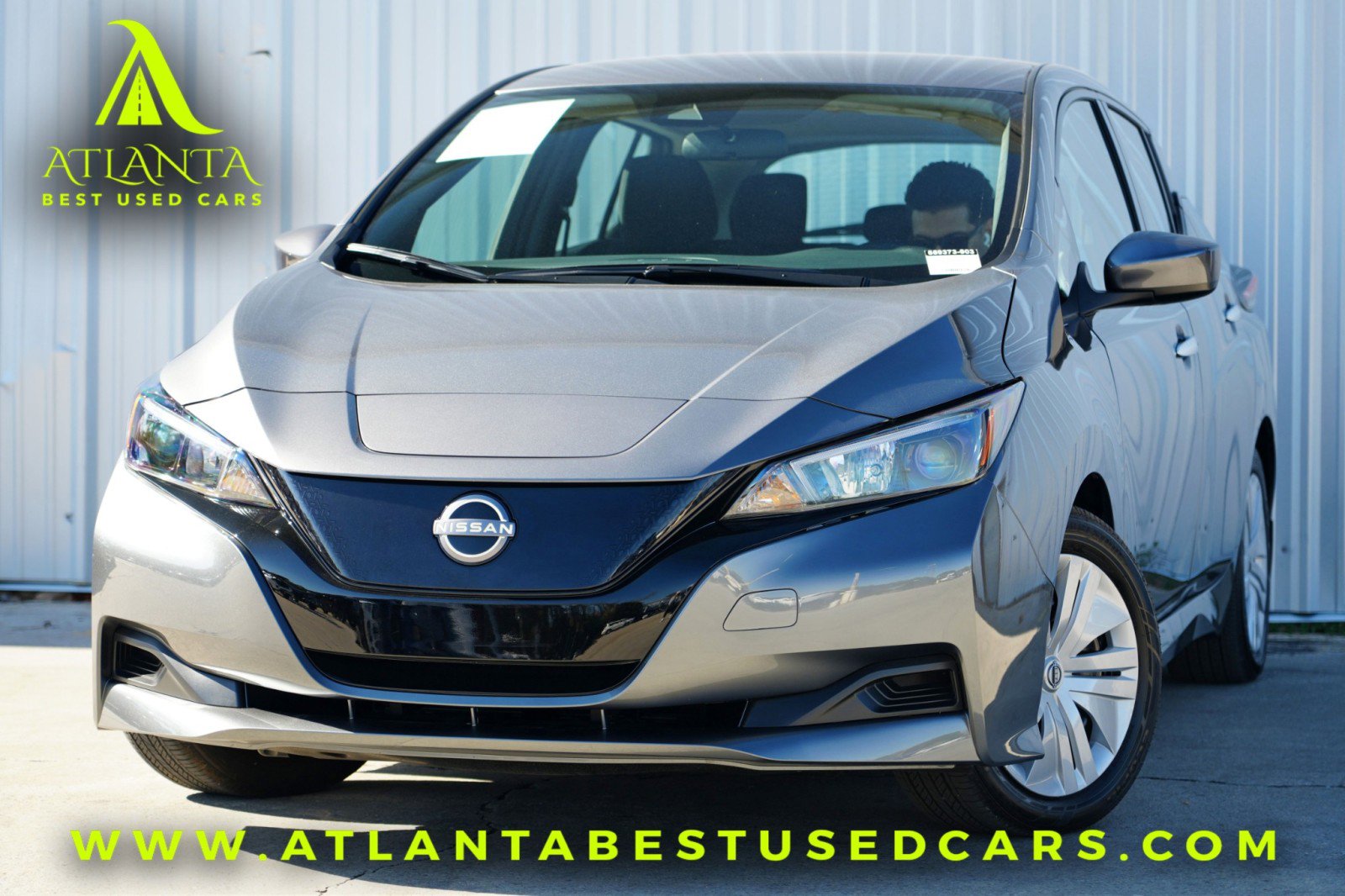 Used 2025 Nissan Leaf S image 1