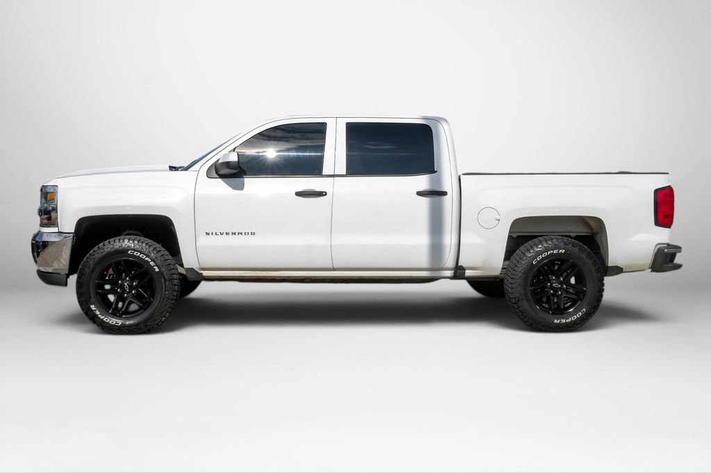 Used 2018 Chevrolet Silverado 1500 W/T w/ Trailering Package AWD/4WD image 9