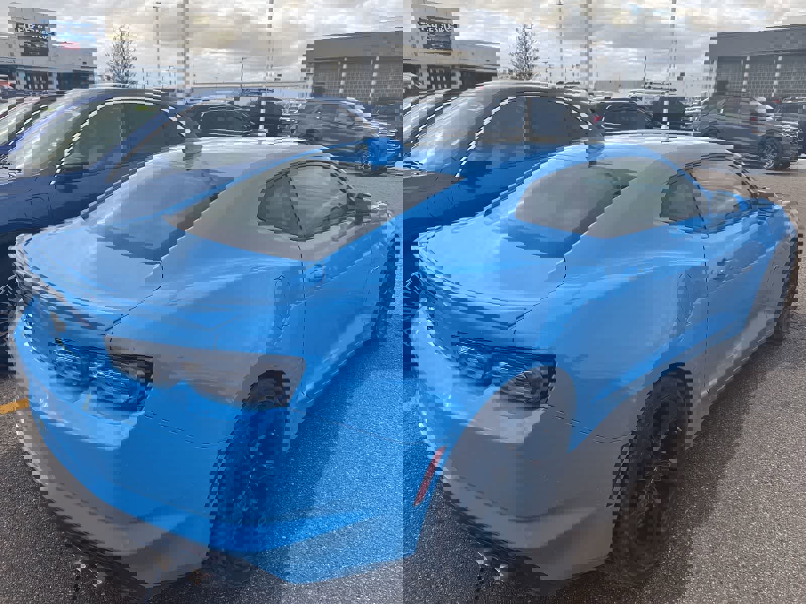 Used 2022 Chevrolet Camaro LT w/ RS Package image 10