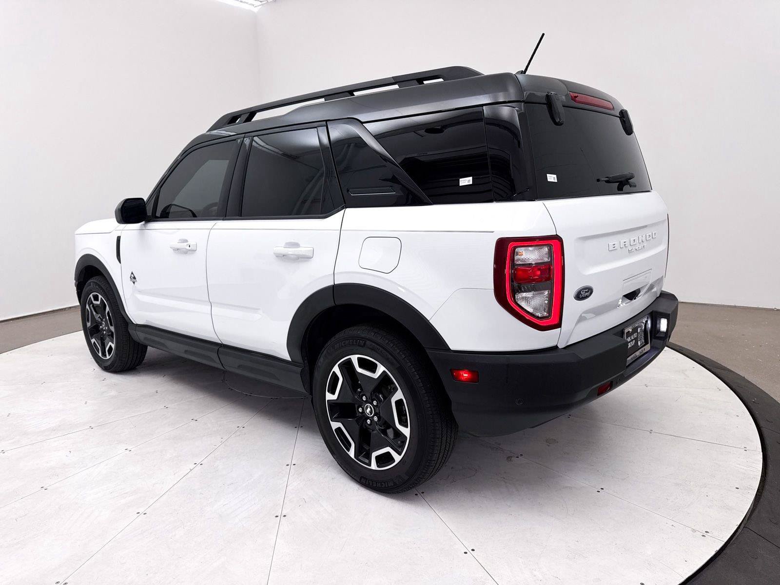 Used 2022 Ford Bronco Sport Outer Banks AWD/4WD image 15