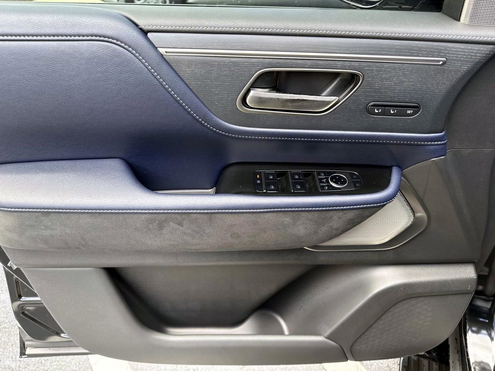 New 2026 INFINITI QX80 4WD w/ Sport Exterior Package image 7