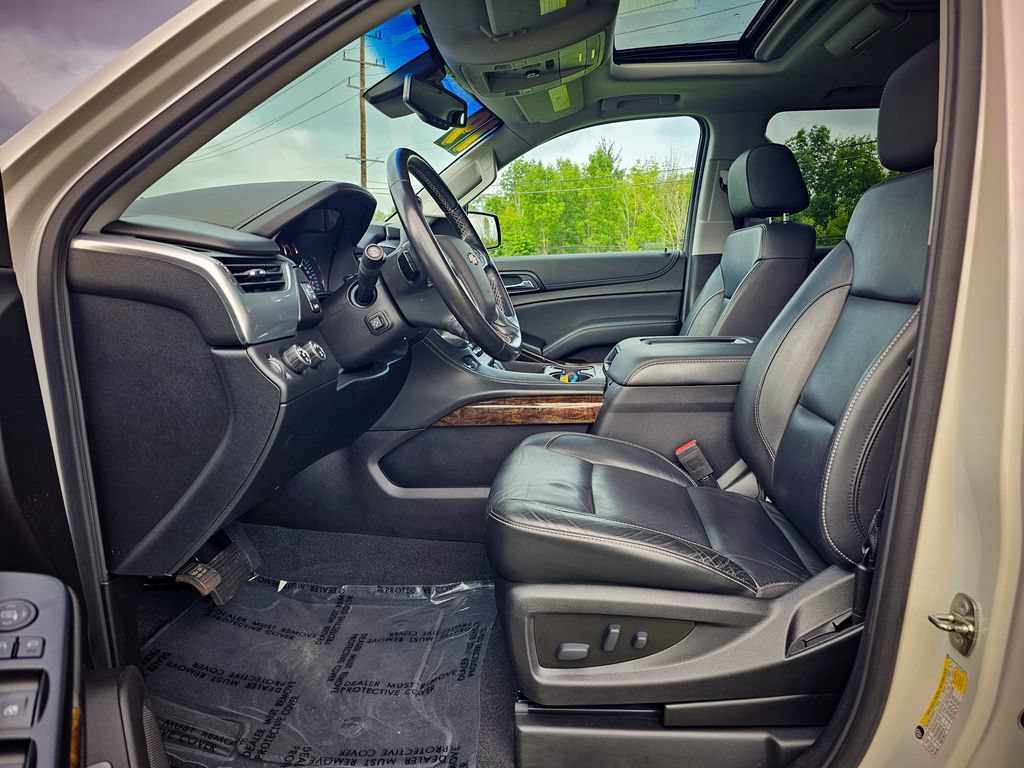 Used 2019 Chevrolet Suburban LT AWD/4WD image 13