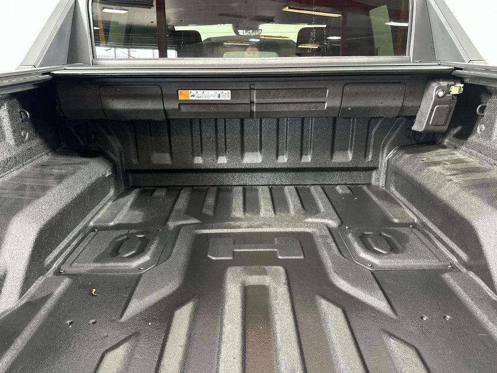 Used 2024 GMC Hummer EV 2X w/ LPO, Illumination Package AWD/4WD image 28