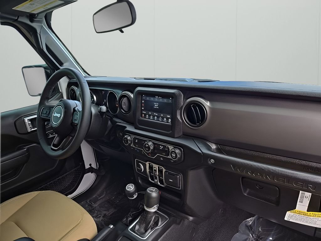 Used 2023 Jeep Wrangler Unlimited AWD/4WD image 21