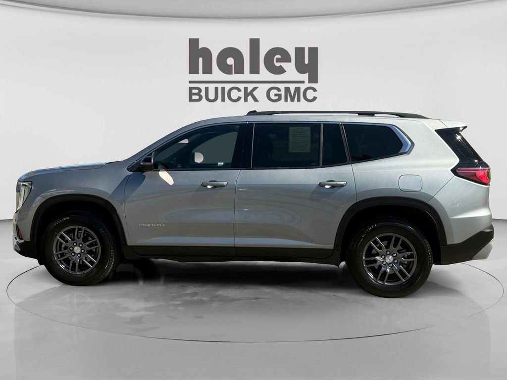 Used 2025 GMC Acadia Elevation FWD image 2