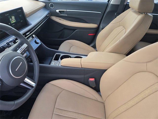 New 2025 Hyundai Sonata Limited image 19