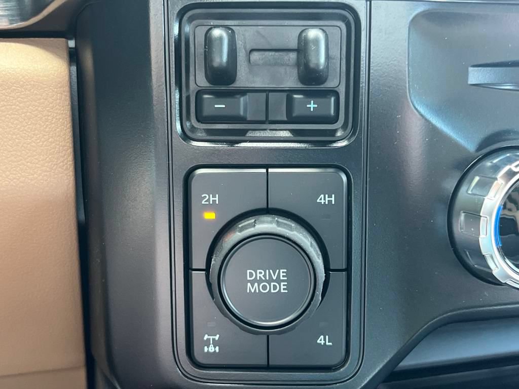 New 2025 Ford F350 Lariat w/ Lariat Ultimate Package AWD/4WD image 14