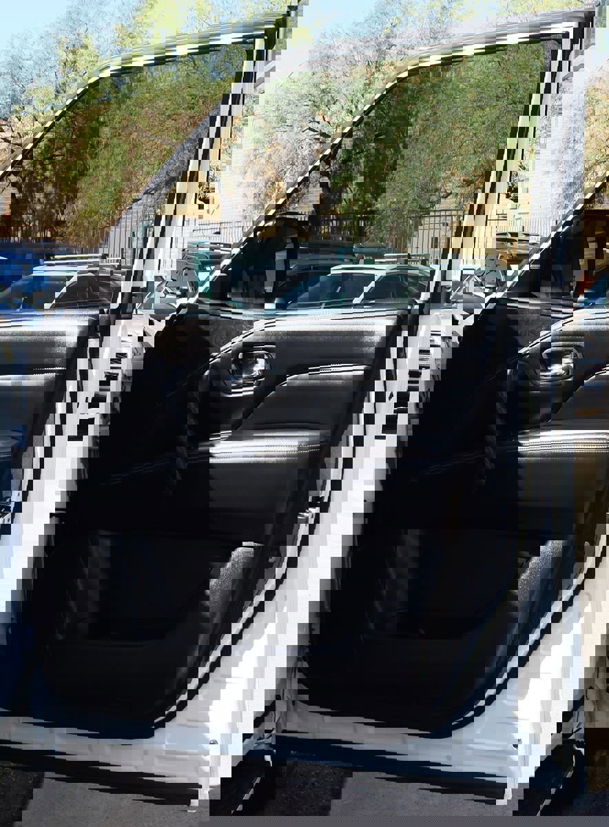 Used 2022 INFINITI QX80 Luxe w/ All-Season Package image 38